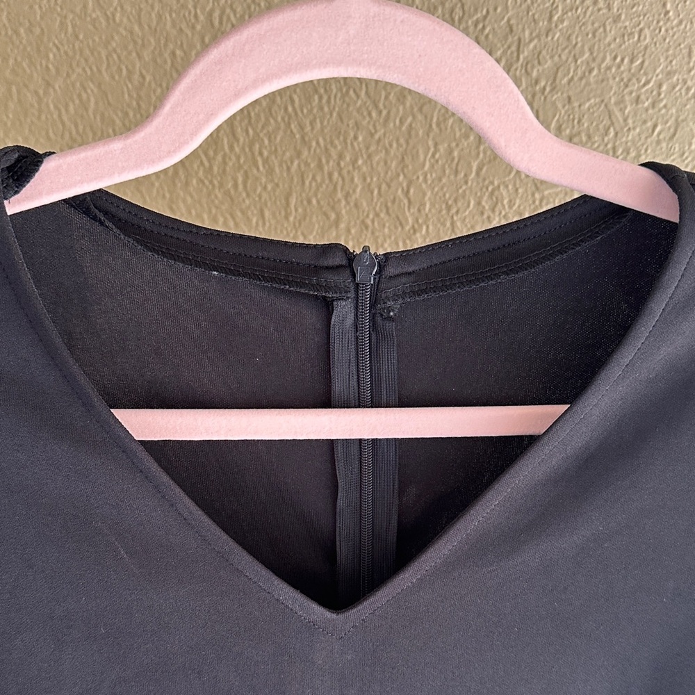 High/low Layered Womenโs Top - Picture 6 of 8